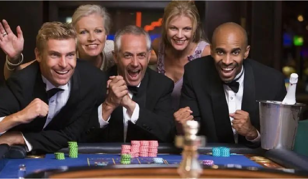 “德州扑克中国教学指南：提升技巧与策略”